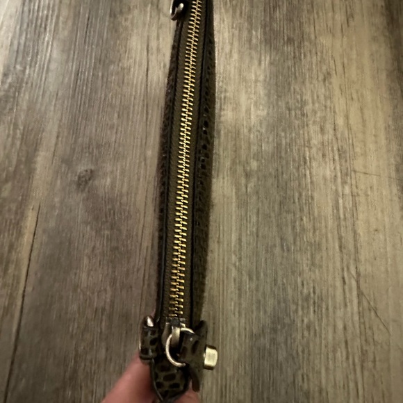 Joy Susan Crossbody~Wristlet~Clutch… Brown python pattern with gold hardware. - Picture 2 of 9